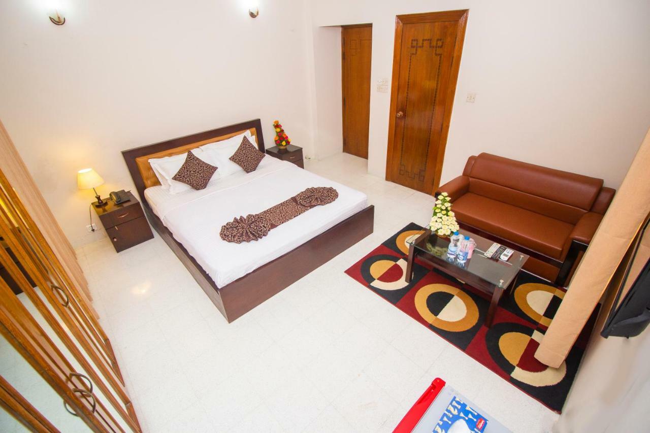 Hotel Suite Palace Dacca Exterior foto